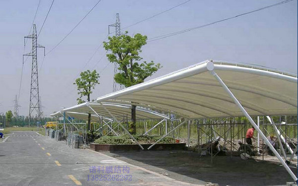 神池小區(qū)膜結(jié)構(gòu)車(chē)棚