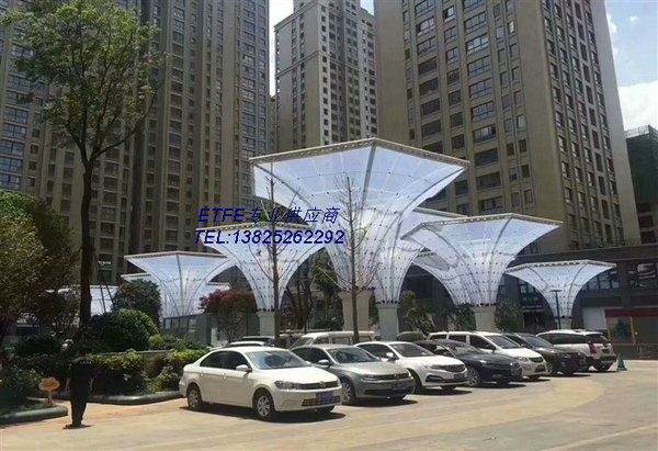 張拉膜結(jié)構(gòu)的防火性與抗震性設(shè)計(jì)