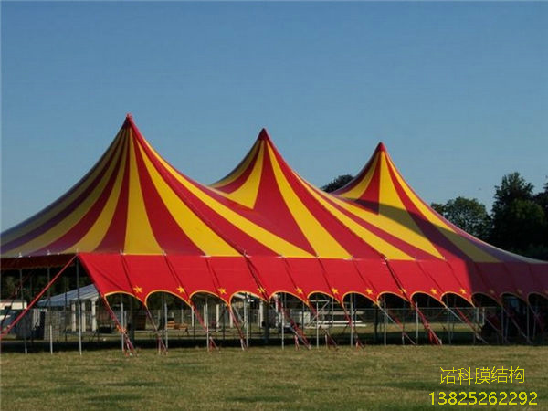 膜結(jié)構(gòu)停車棚 